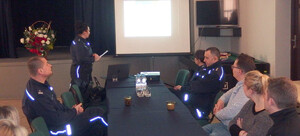 Zdjęcie przedstawia konsultacje społeczne w Posterunku Policji w Kolnie.