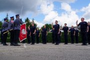 Zdjęcie przedstawia ślubowanie nowo przyjętych policjantów.