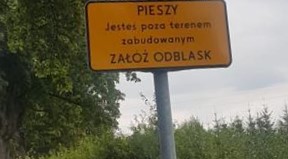 znak drogowy - tabliczka dla pieszych
