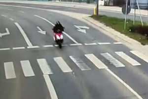 Zdjęcie przedstawia zarzut ekranu z monitoringu.