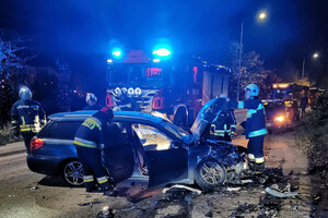 Zdjęcie przedstawia miejsce zdarzenia drogowego w rejonie skrzyżowania ul. Jakubowej i Bartąskiej w Olsztynie.