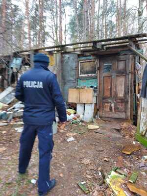 Zdjęcie przedstawia miejsce pobytu osób bezdomnych