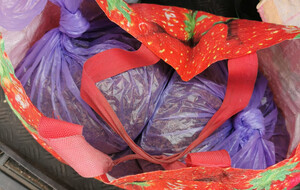 Zdjęcie przedstawia zabezpieczony tytoń.