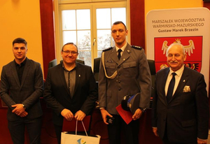 Żródło: Urząd Marszałkowski w Olsztynie, zdjęcie przedstawia uczestników i laureatów konferencji.