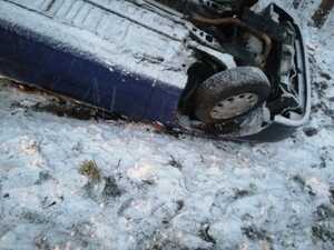 Zdjęcie przedstawia miejsce zdarzenia drogowego.