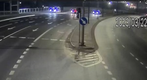 Zdjęcie przedstawia zrzut ekrany z monitoringu miejskiego.