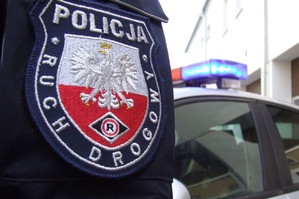 Zdjęcie przedstawia napis POLICJA. Źr. KWP OLSZTYN