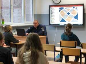 Spotkania profilaktyczne z uczniami.