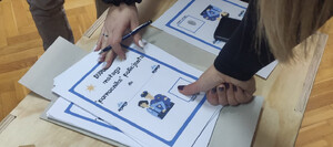 Mikołajkowe spotkanie policjantów z młodzieżą