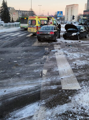 Miejsce zdarzenia drogowego - skrzyżowanie ulic Barczewskiego Śliwy